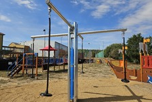 Školní areál ve Zbraslavi se rozšíří o nové herní prvky Školní areál ve Zbraslavi se rozšíří o nové herní prvky